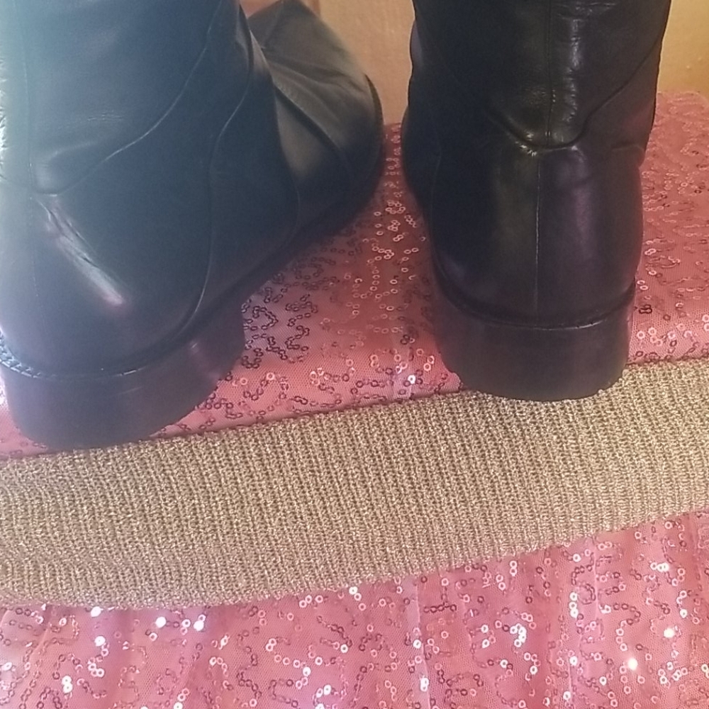 Boots - Picture 9 of 11